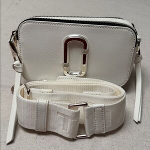 Marc Jacobs White Crossbody Camera Bag with Silver Hardware